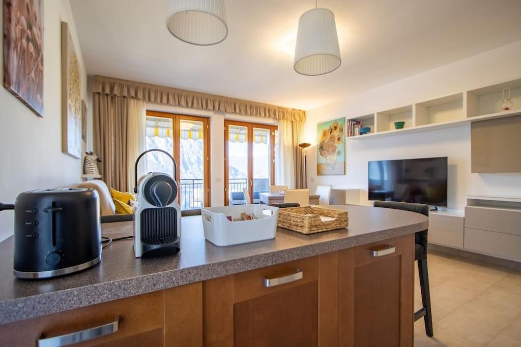 Wraparound Lake Views Bellavista Residence Campione dʼItalia Exterior foto