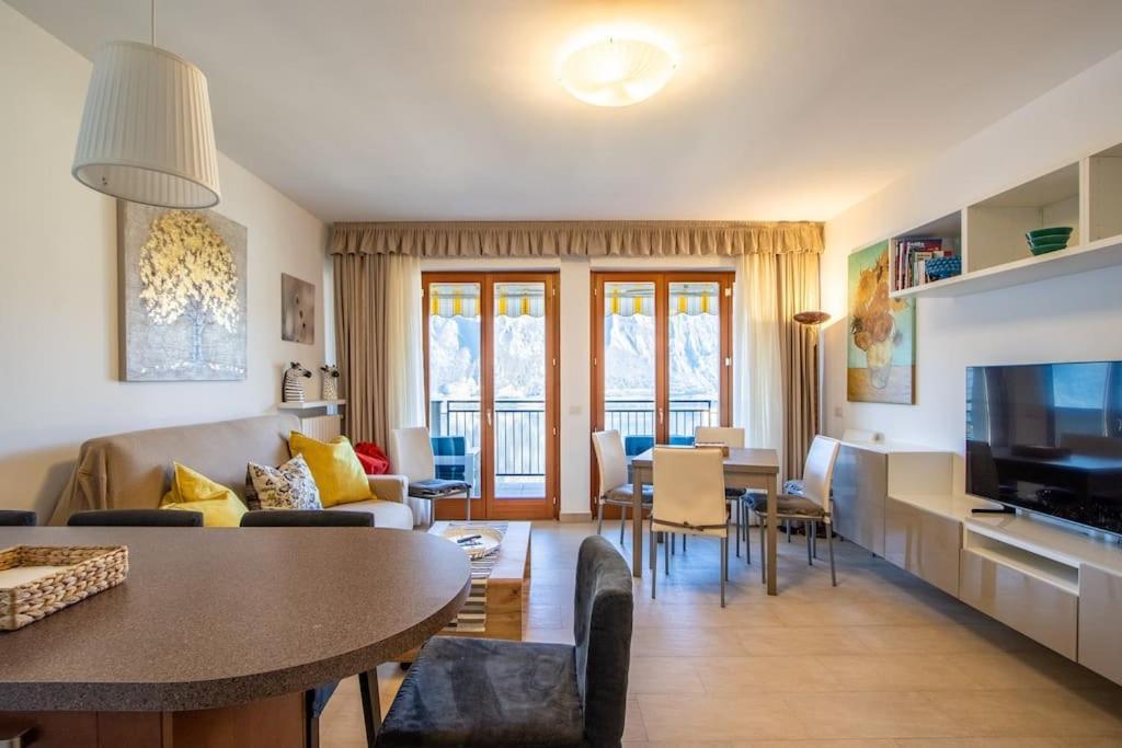 Wraparound Lake Views Bellavista Residence Campione dʼItalia Exterior foto