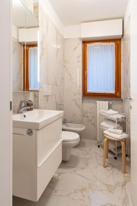 Wraparound Lake Views Bellavista Residence Campione dʼItalia Exterior foto